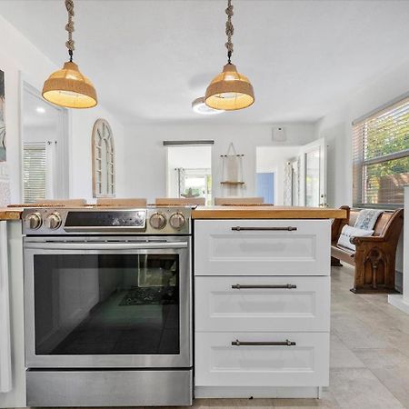 Private Fort Lauderdale Cottage Экстерьер фото